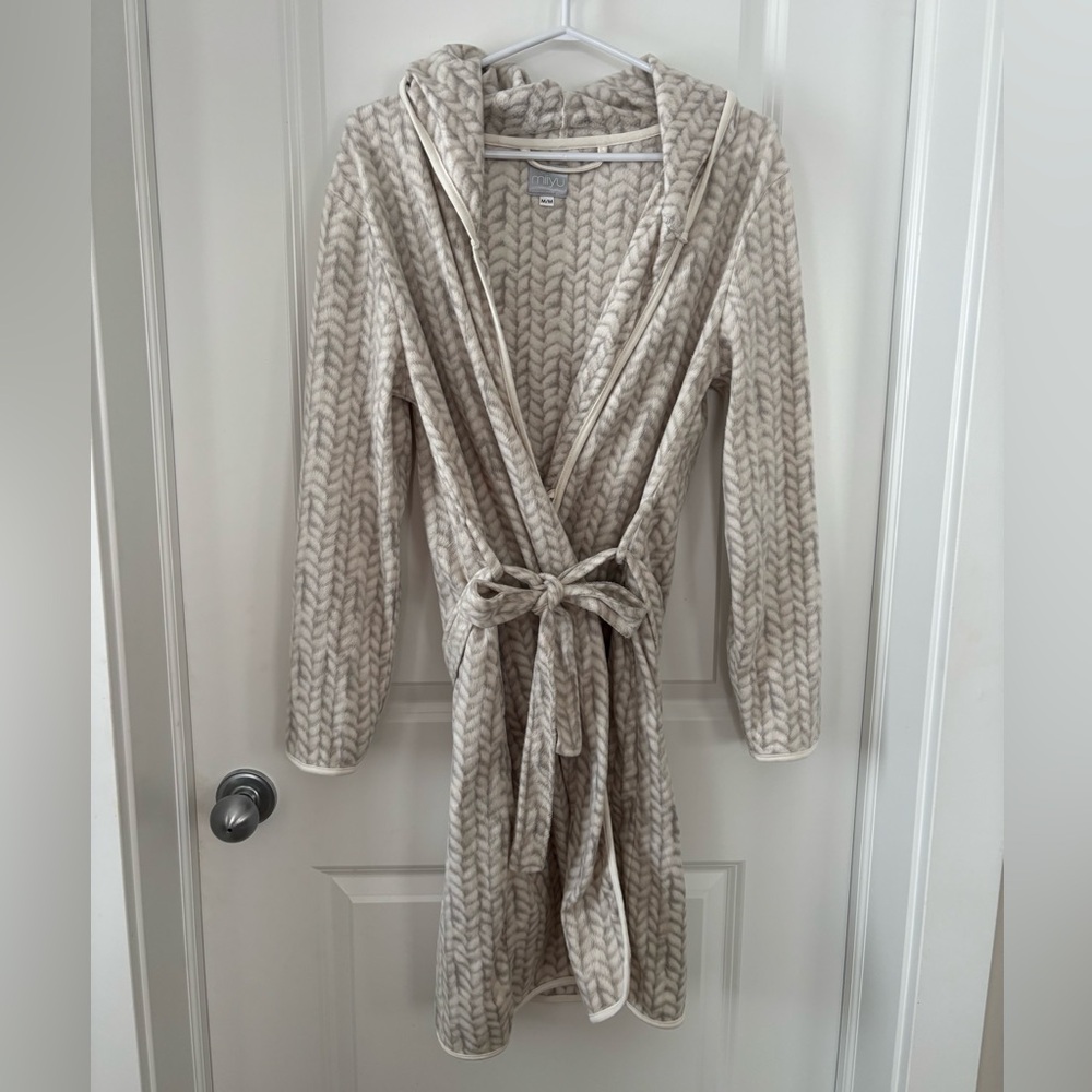 Miyu Fleece Robe